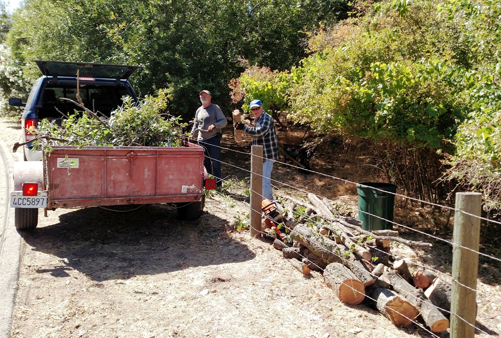 Cory and Stan loading up the trailer.